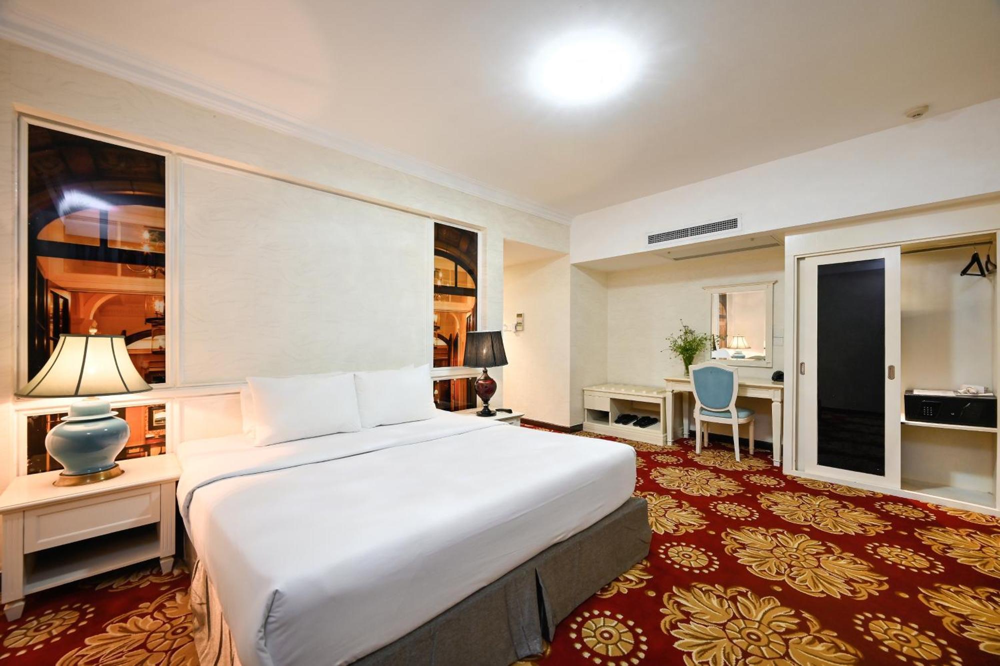 California Saigon Hotel & Rooftop Pool Ho-Chi-Minh-Stadt Exterior foto