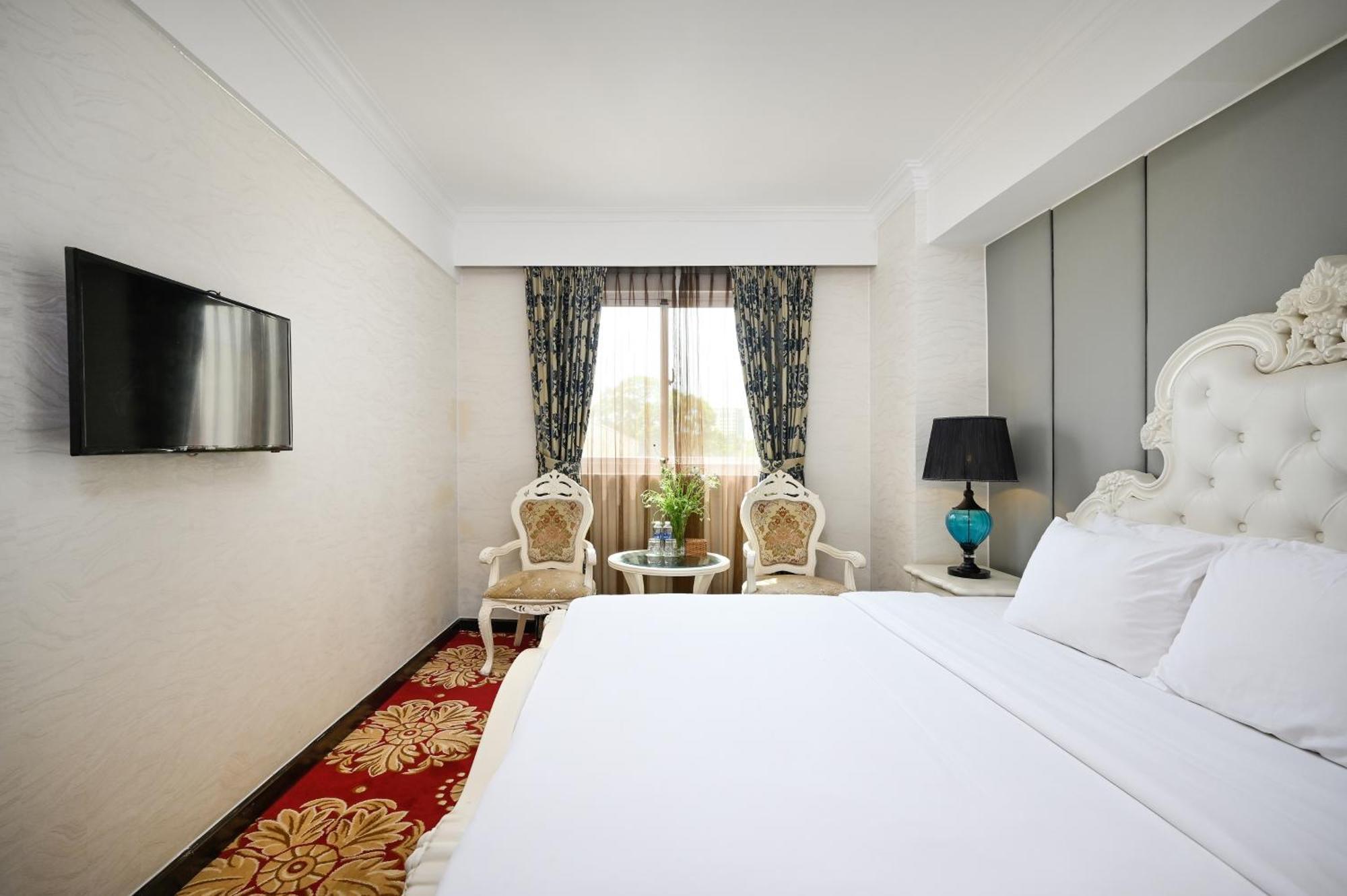 California Saigon Hotel & Rooftop Pool Ho-Chi-Minh-Stadt Exterior foto