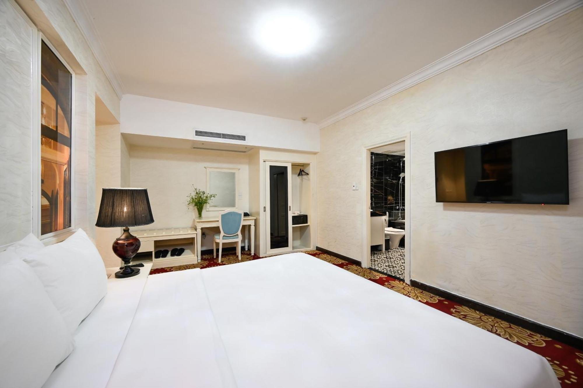 California Saigon Hotel & Rooftop Pool Ho-Chi-Minh-Stadt Exterior foto