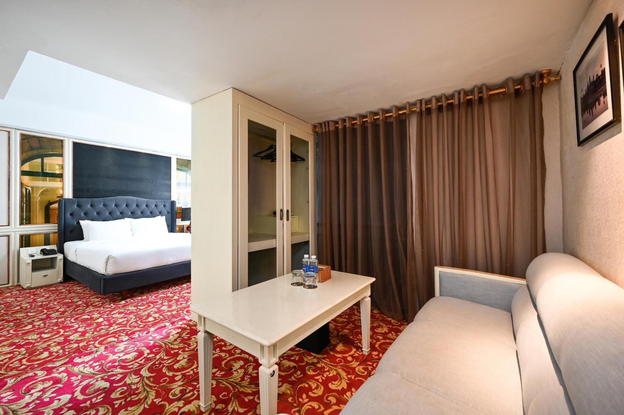 California Saigon Hotel & Rooftop Pool Ho-Chi-Minh-Stadt Exterior foto