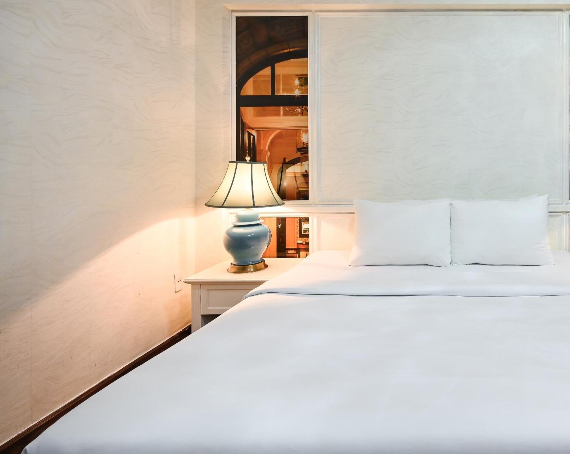 California Saigon Hotel & Rooftop Pool Ho-Chi-Minh-Stadt Zimmer foto