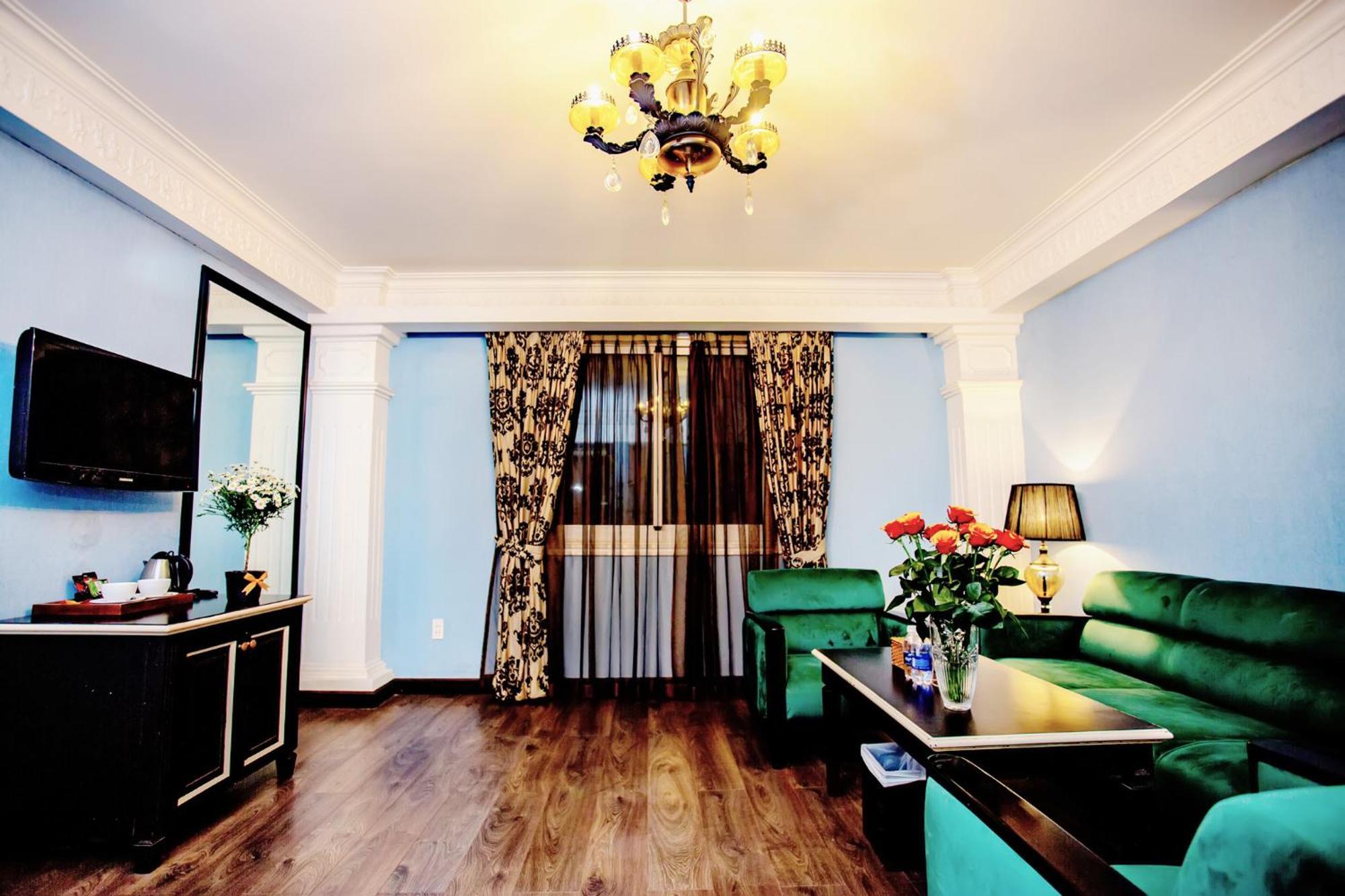 California Saigon Hotel & Rooftop Pool Ho-Chi-Minh-Stadt Zimmer foto